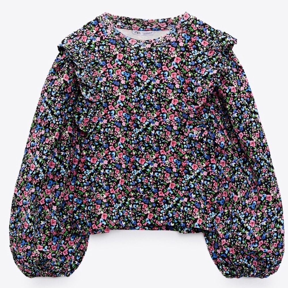 Zara floral puff sleeve top with ruffles Small